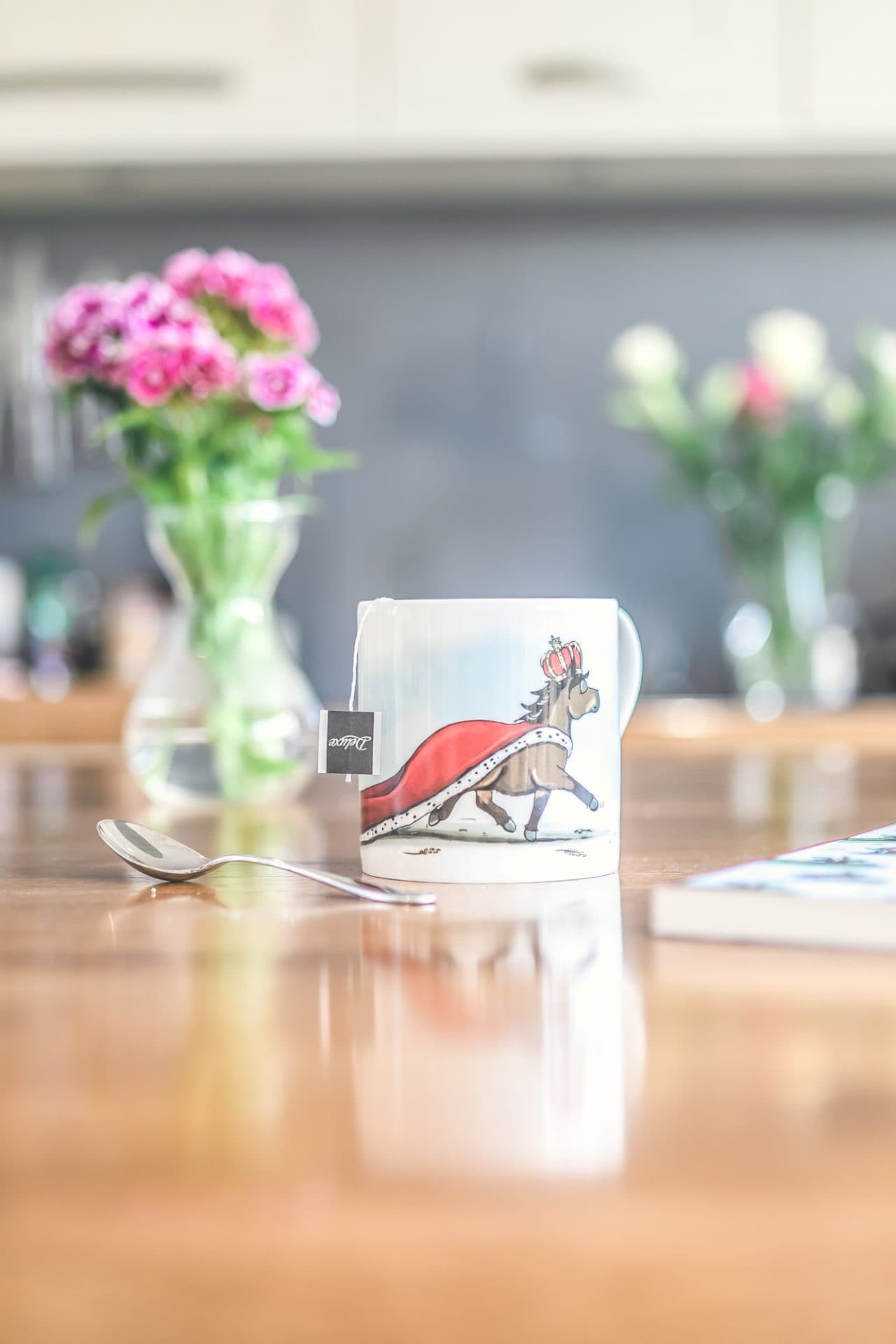 ‘Yard Royalty’ – Fine Bone China Mug
