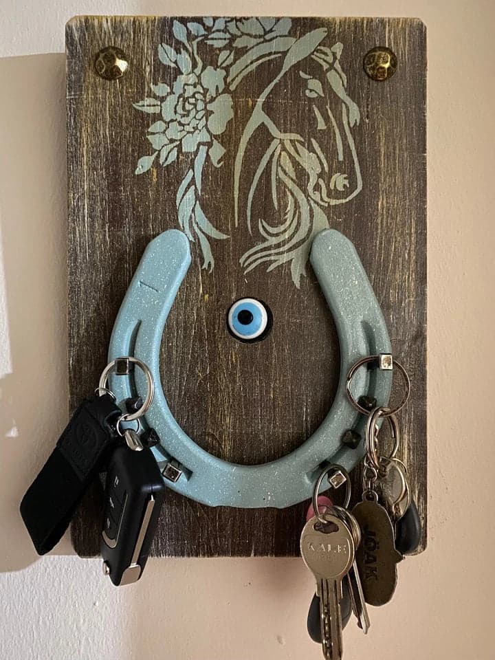 At Nalı Duvar Anahtarlık - 7