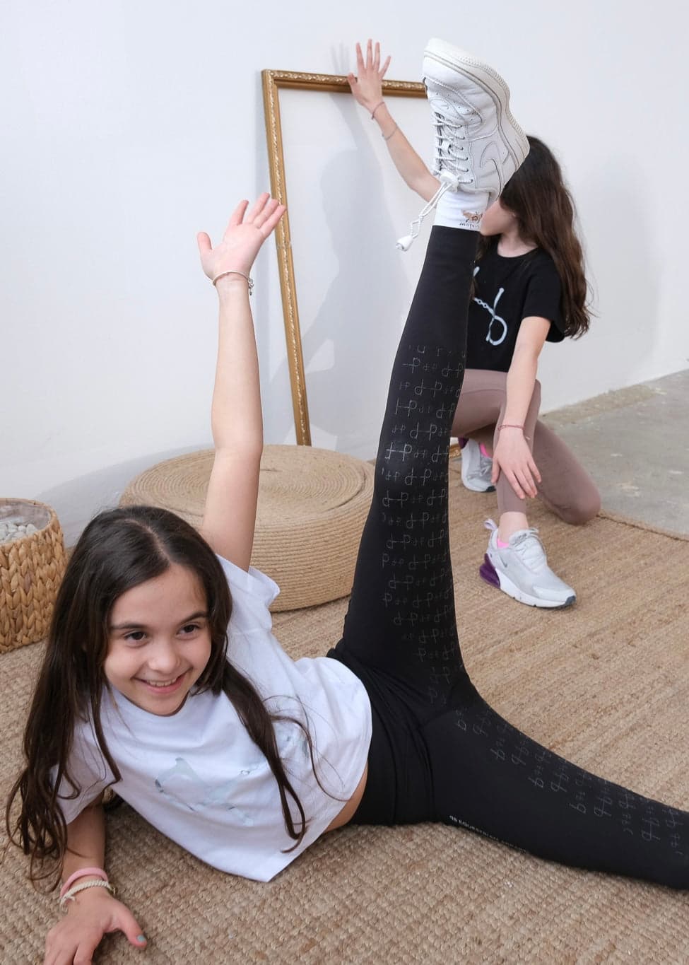 Figure Classics Kid's Black - 4